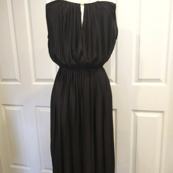 NWOT H&M Fine Pleated Black Dress size XS - Picture 2 of 6